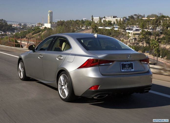 2017 Lexus IS - фотография 20 из 56