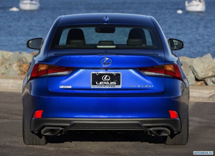 2017 Lexus IS - фотография 24 из 56