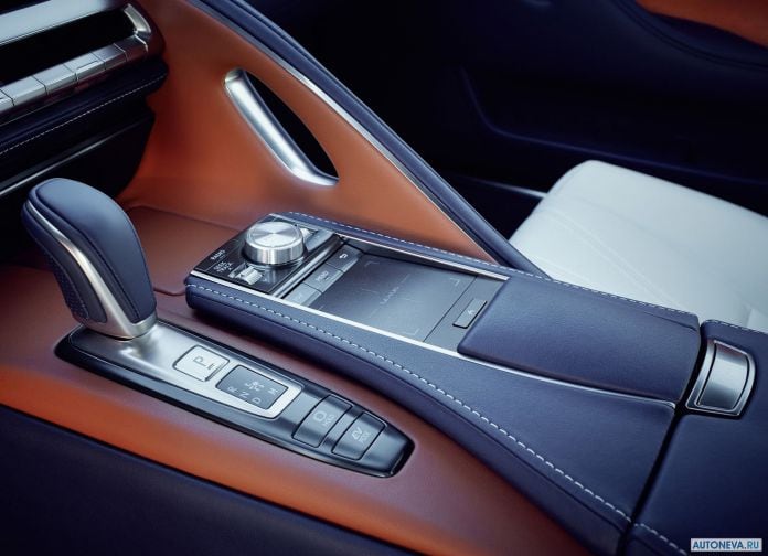 2017 Lexus LC500h - фотография 32 из 51 2017 Lexus LC500h - фотография 32 из 51