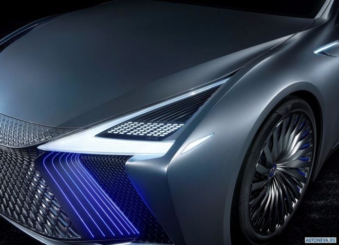 2017 Lexus LS plus Concept - фотография 11 из 17