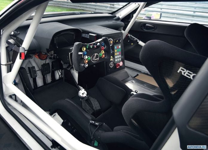 2017 Lexus RC F GT3 - фотография 30 из 34