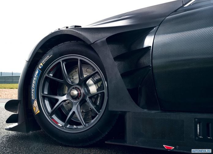 2017 Lexus RC F GT3 - фотография 34 из 34 2017 Lexus RC F GT3 - фотография 34 из 34