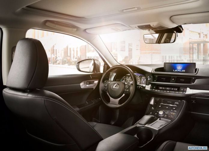 2018 Lexus CT 200h - фотография 26 из 28