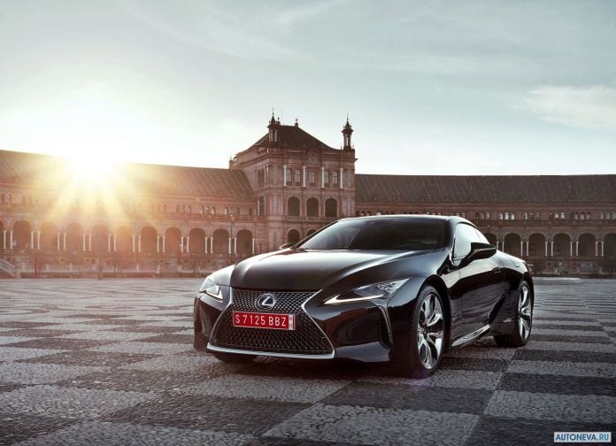 2018 Lexus LC500h - фотография 2 из 36