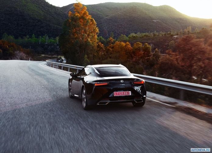 2018 Lexus LC500h - фотография 18 из 36 2018 Lexus LC500h - фотография 18 из 36