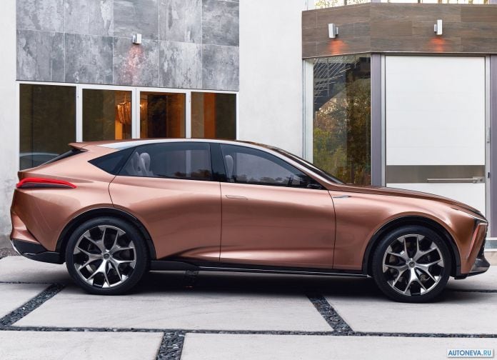 2018 Lexus LF 1 Limitless Concept - фотография 13 из 72