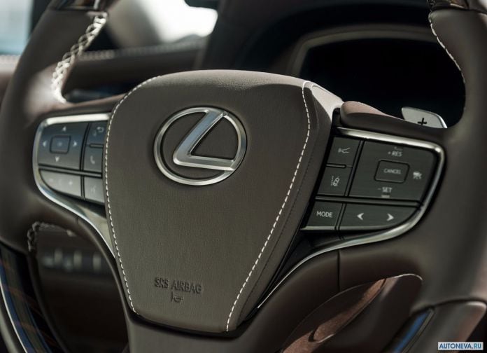 2018 Lexus LS500 - фотография 88 из 158