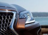 lexus_2018_ls_500_118.jpg