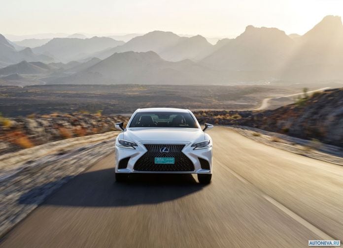 2018 Lexus LS500h - фотография 80 из 145