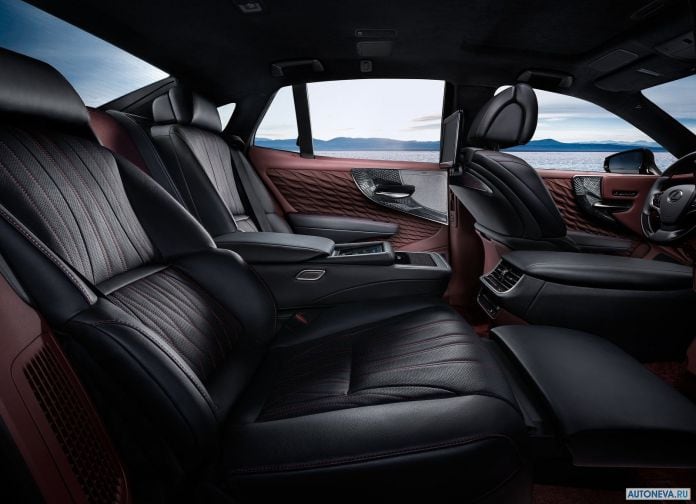 2018 Lexus LS500h - фотография 100 из 145 2018 Lexus LS500h - фотография 100 из 145