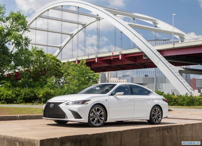 2019 Lexus ES - фотография 15 из 255 2019 Lexus ES - фотография 15 из 255