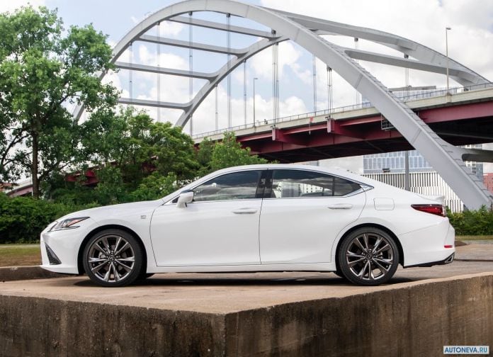 2019 Lexus ES - фотография 49 из 255