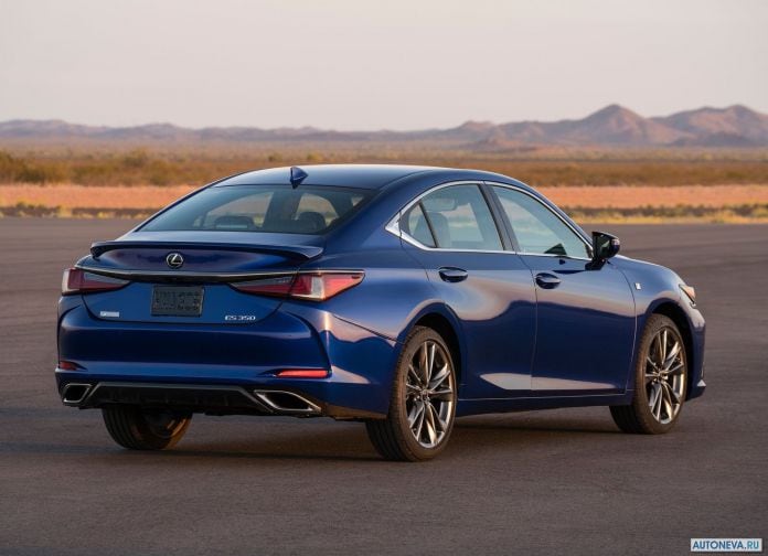 2019 Lexus ES - фотография 73 из 255