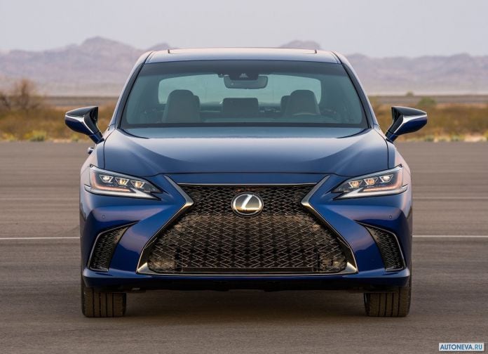 2019 Lexus ES - фотография 88 из 255