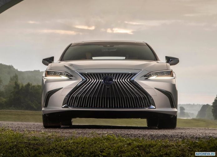 2019 Lexus ES - фотография 89 из 255