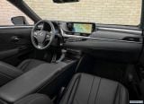lexus_2019_es_116.jpg