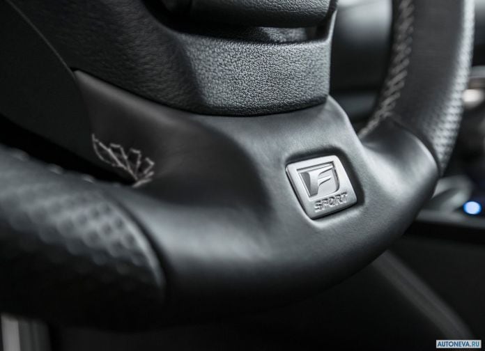 2019 Lexus ES - фотография 145 из 255