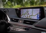 lexus_2019_es_160.jpg