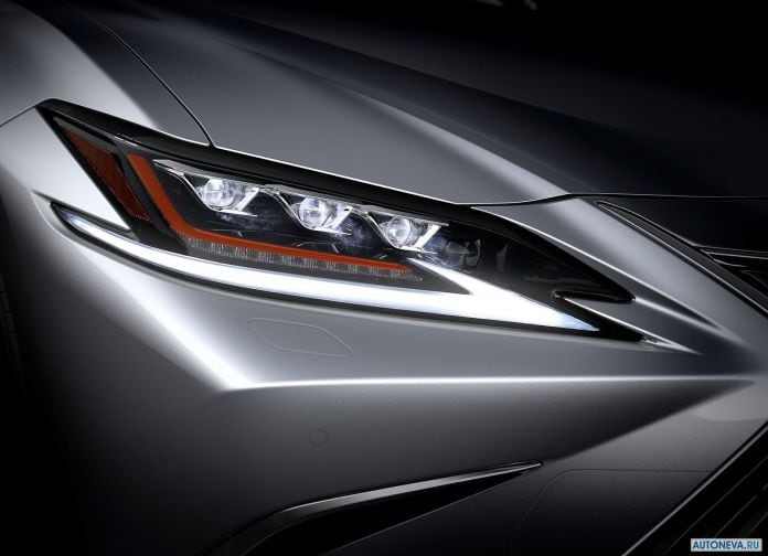 2019 Lexus ES - фотография 209 из 255