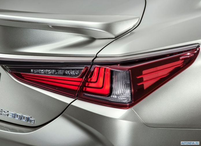 2019 Lexus ES - фотография 210 из 255