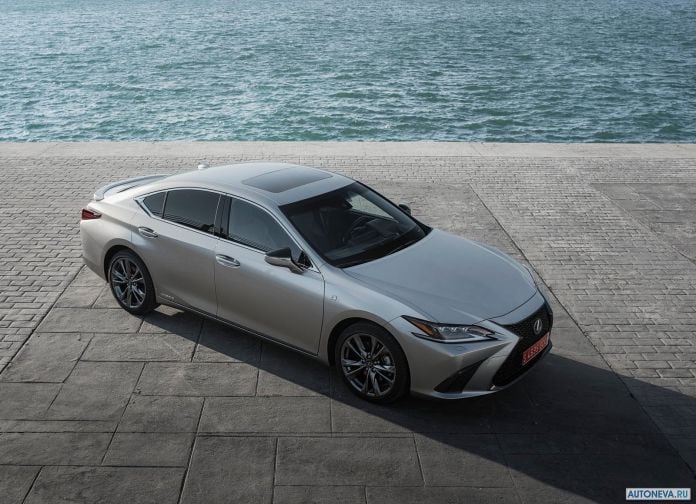 2019 Lexus ES EU-version - фотография 15 из 240 2019 Lexus ES EU-version - фотография 15 из 240