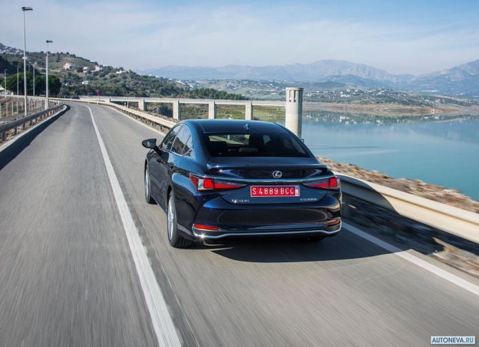 2019 Lexus ES EU-version - фотография 64 из 240
