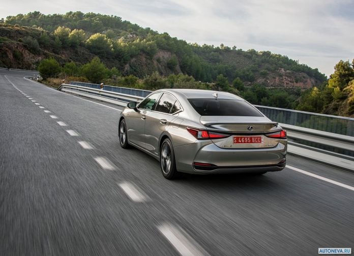 2019 Lexus ES EU-version - фотография 68 из 240