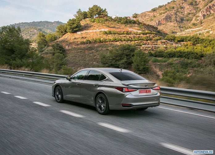 2019 Lexus ES EU-version - фотография 69 из 240