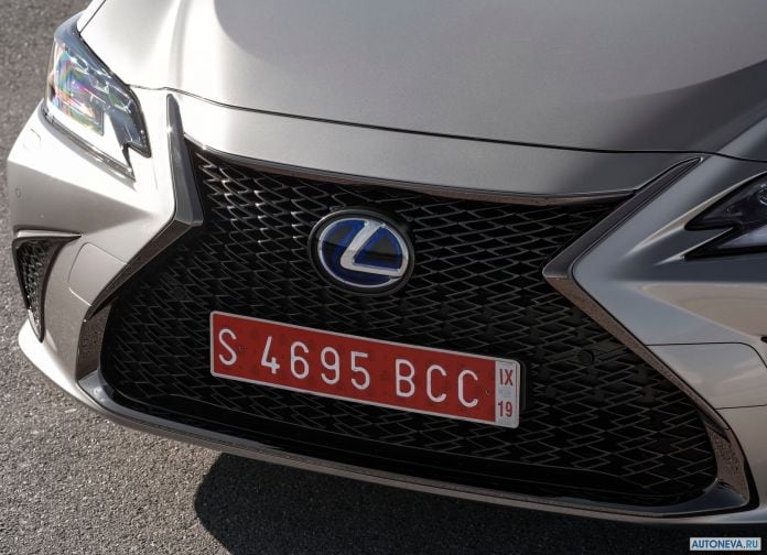 2019 Lexus ES EU-version - фотография 145 из 240