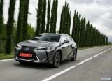lexus_2019_ux_037.jpg