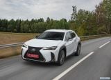 lexus_2019_ux_073.jpg