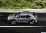 lexus_2019_ux_102.jpg