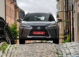 lexus_2019_ux_150.jpg