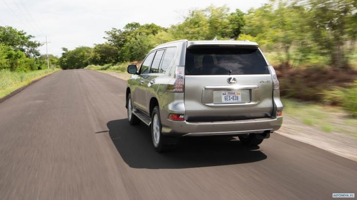 2020 Lexus GX 460 - фотография 17 из 40