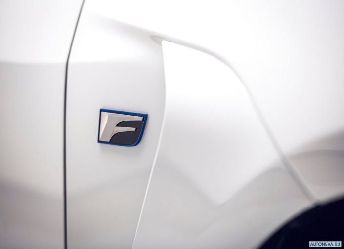 2020 Lexus RC F Track Edition - фотография 28 из 34