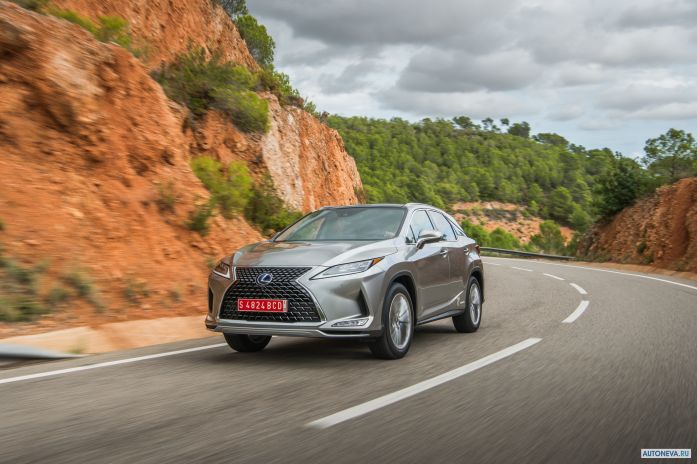 2020 Lexus RX 450h - фотография 8 из 40