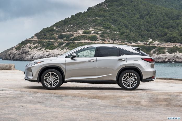 2020 Lexus RX 450h - фотография 15 из 40