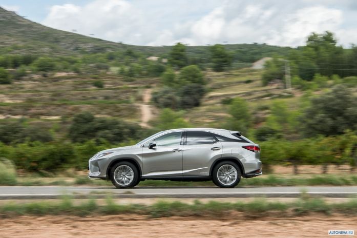 2020 Lexus RX 450h - фотография 16 из 40