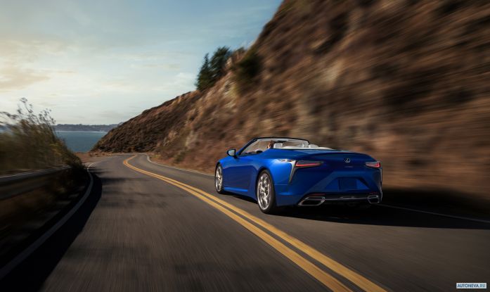 2021 Lexus LC500 Convertible - фотография 10 из 17