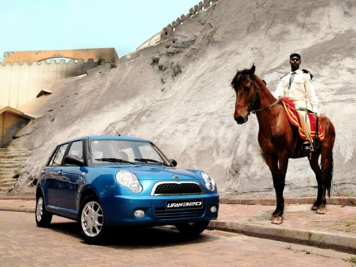 2010 Lifan Smile Hatchback - фотография 13 из 27