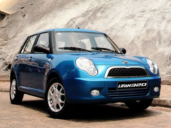 2010 Lifan Smile Hatchback - фотография 20 из 27