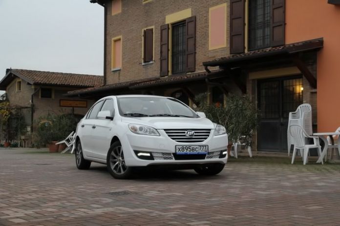 2012 Lifan Cebrium - фотография 18 из 18