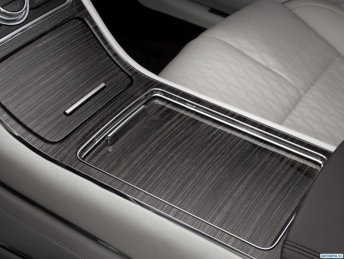 2017 Lincoln Continental - фотография 18 из 33