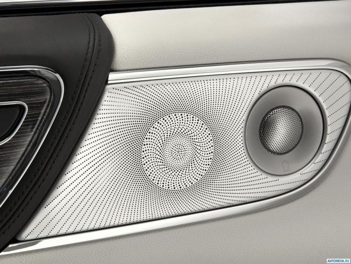 2017 Lincoln Continental - фотография 19 из 33