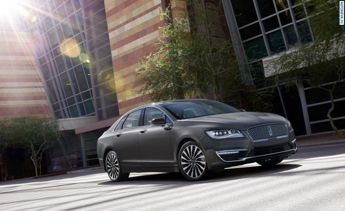 2017 Lincoln MKZ - фотография 1 из 11