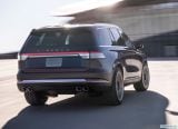 lincoln_2018_aviator_concept_011.jpg