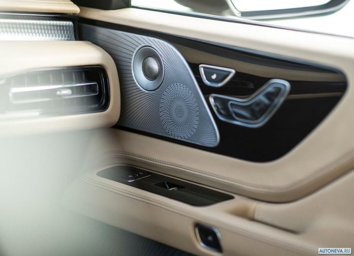 2018 Lincoln Aviator Concept - фотография 19 из 23