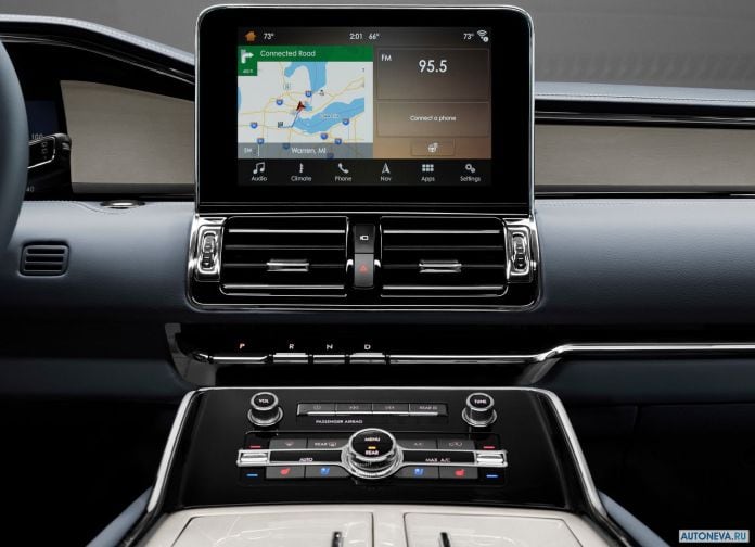 2018 Lincoln Navigator - фотография 16 из 23