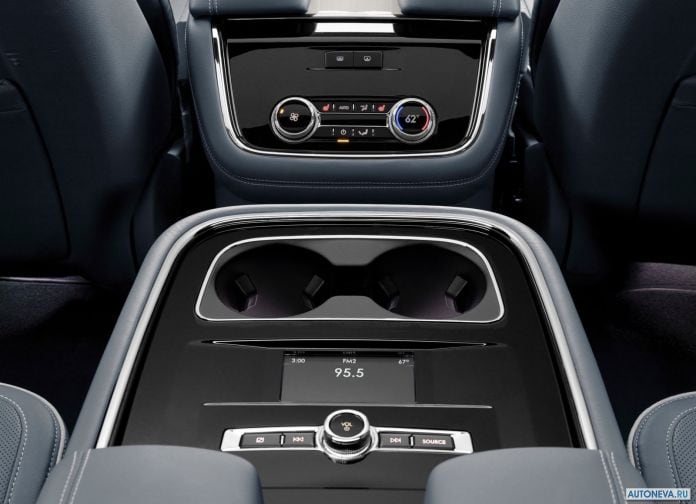 2018 Lincoln Navigator - фотография 17 из 23