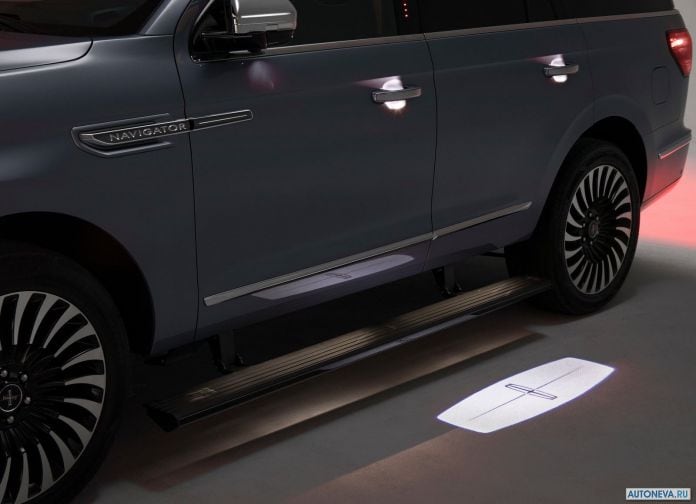 2018 Lincoln Navigator - фотография 23 из 23